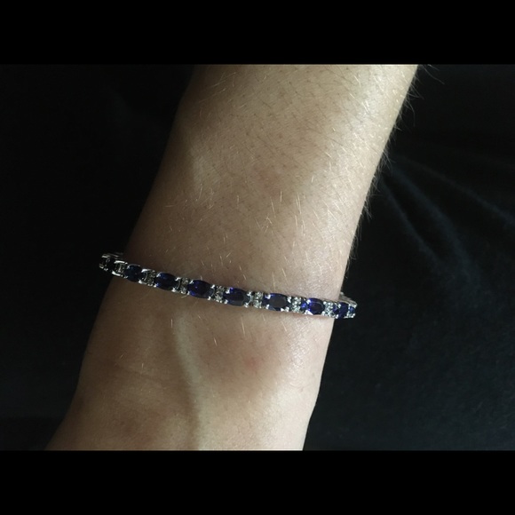 SOLD - 14Kt white gold diamond and sapphire - Picture 2 of 5